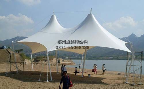 張拉式膜結(jié)構(gòu)景觀(guān)棚