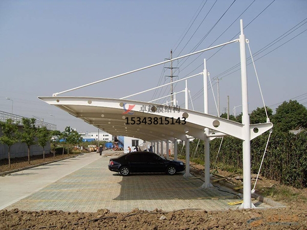 <font color='red'>膜結構車棚</font>的骨架要怎么保養(yǎng)？
